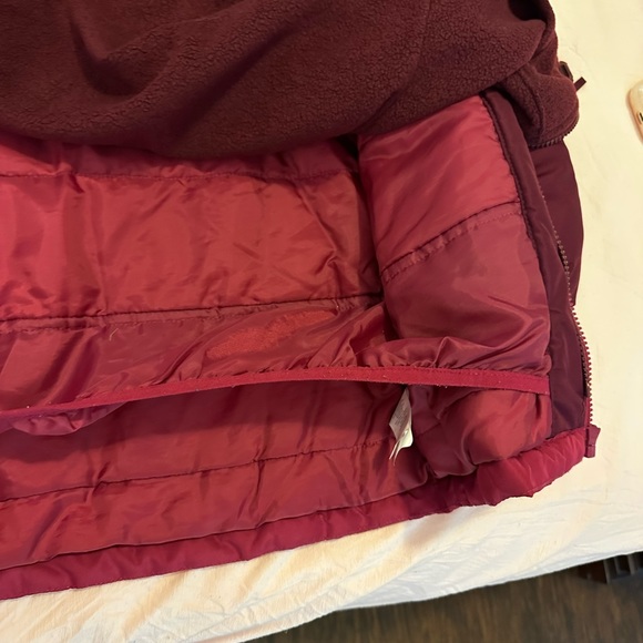 🛑SOLD🛑 Burgundy 2 in 1 Jacket - Picture 8 of 11